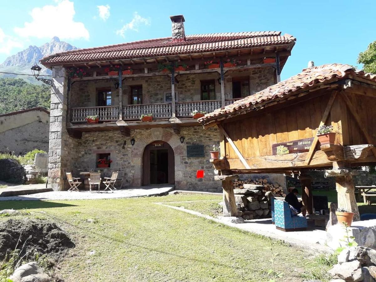 Hotel La Casa Vieja En Valdeon Soto De Valdeon Exteriér fotografie