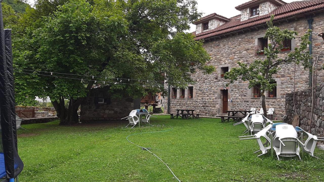 Hotel La Casa Vieja En Valdeon Soto De Valdeon Exteriér fotografie